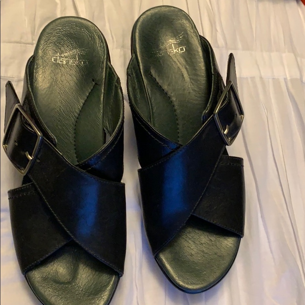 Black Platform Sandals